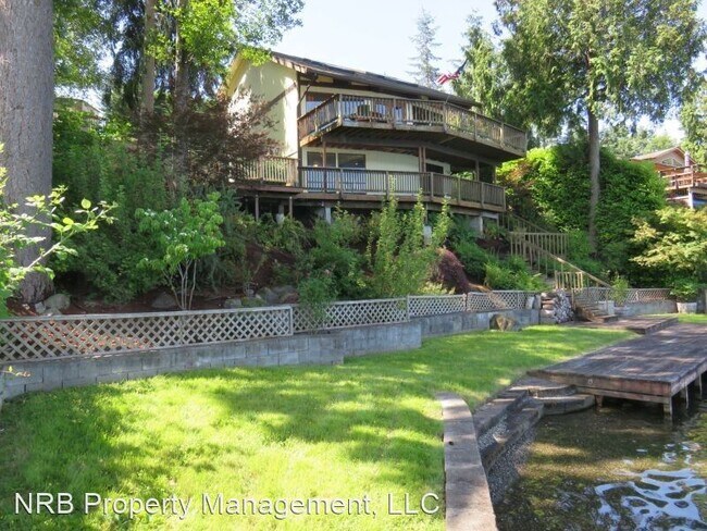 Foto del edificio - 12019 Clear Lake South Rd E