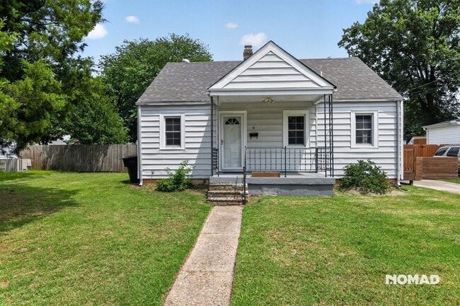 Building Photo - 9 Chowan Dr
