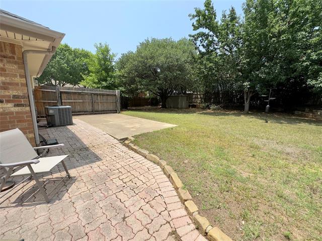 Foto del edificio - 2128 Aspenwood Dr N