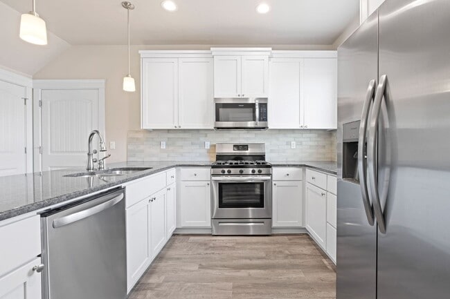 Building Photo - GORGEOUS 3bd/2.5ba Payette Duplex w/Modern construction, pristine condition, and ready for you!