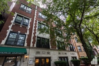 Building Photo - 836 W Wolfram St