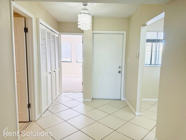 Building Photo - 2 br, 2 bath House - 2024 Blue Hawk Ct UNI...