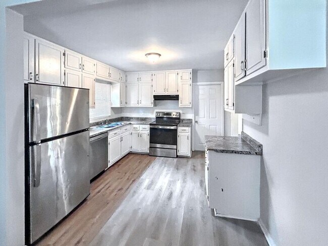 Building Photo - 717 Jackson Cir