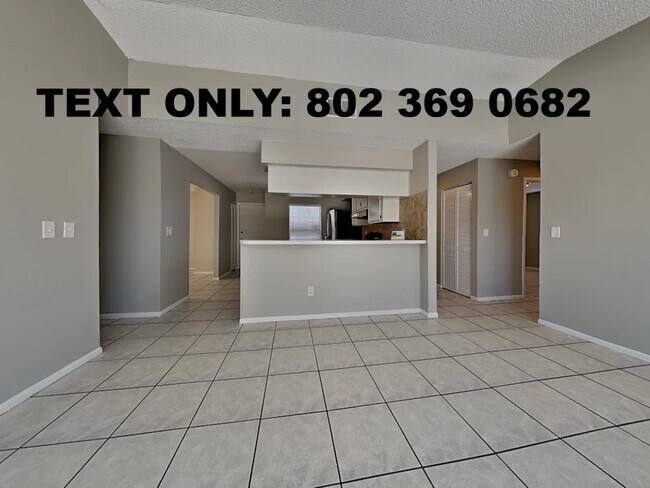 Foto del edificio - 1011 Bridlewood Way