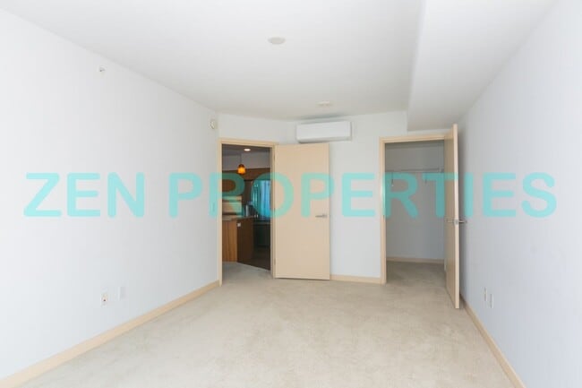 Building Photo - 1 bdrm/1 bath with 1 parking at Keauhou Pl...