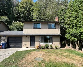 Building Photo - 11080 N Skagit St