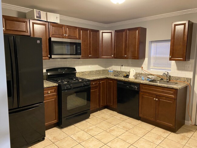 Foto del edificio - 15 Village Rd