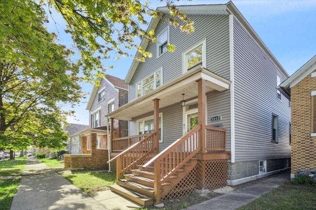 Building Photo - 5049 W 29th Pl