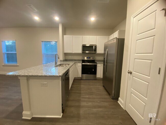 Foto del edificio - 6677 Spaniel Dr