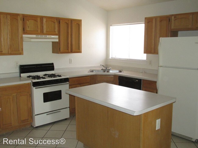 Building Photo - 3 br, 2 bath House - 3448 Sunset Rose Drive