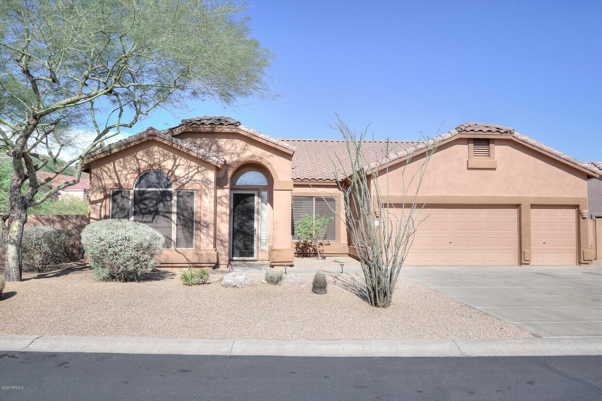 Primary Photo - 3845 N Red Sky Cir