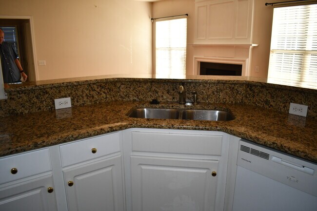 Foto del edificio - 2612 Stirrup Ridge Ln