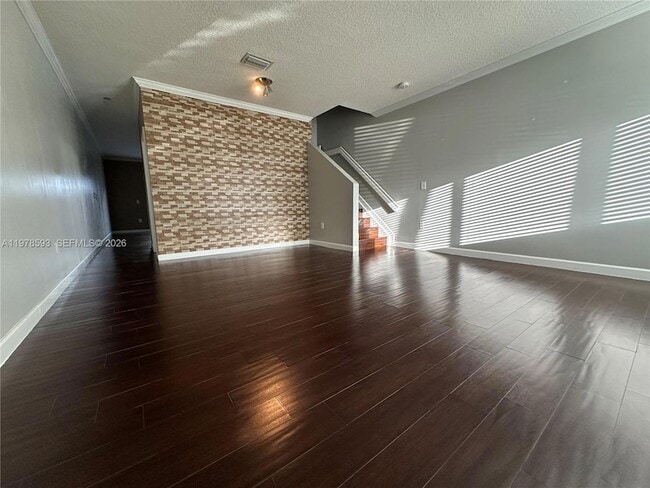 Foto del edificio - 2221 SE 24th Pl