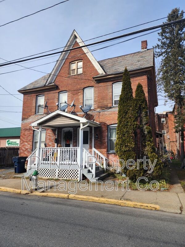 Primary Photo - 706 Ann St