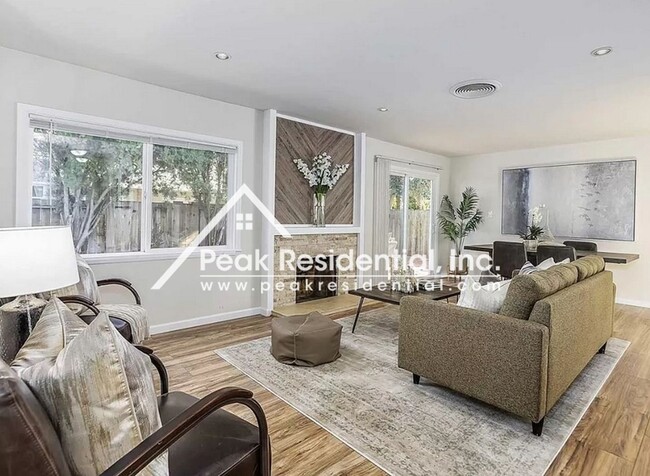 Foto del edificio - 3 br, 2 bath House - 3178 Claudia Dr