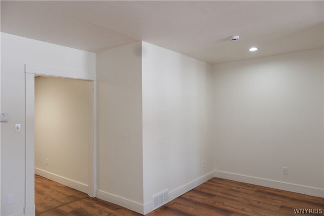 Foto del edificio - 51 Days Park