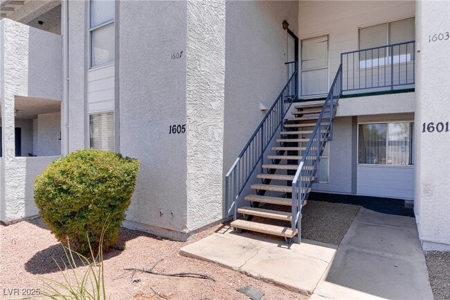Building Photo - 1607 Justin Ct