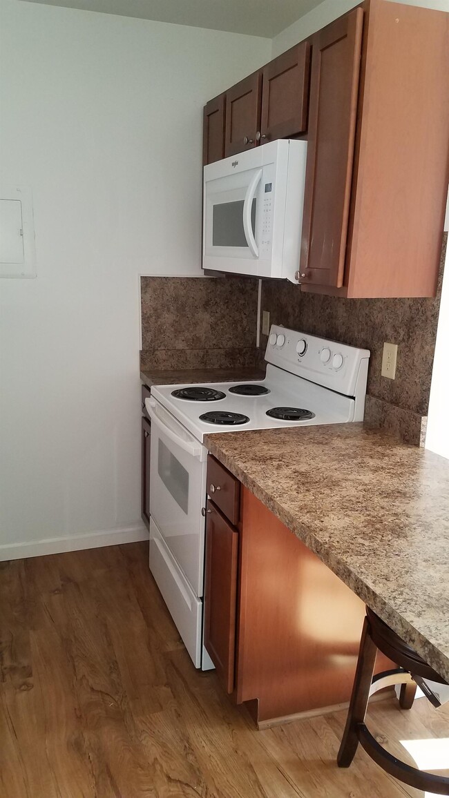 Building Photo - 4225 Sussex Dr