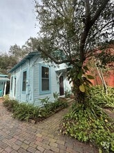 Building Photo - 169 Oneida St