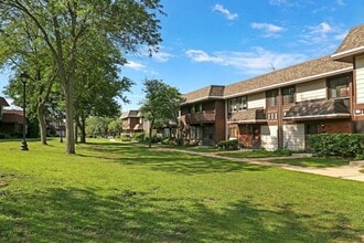 Building Photo - 5625 Ct Leona