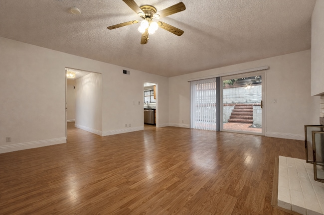 Foto del edificio - 8373 Wabash St