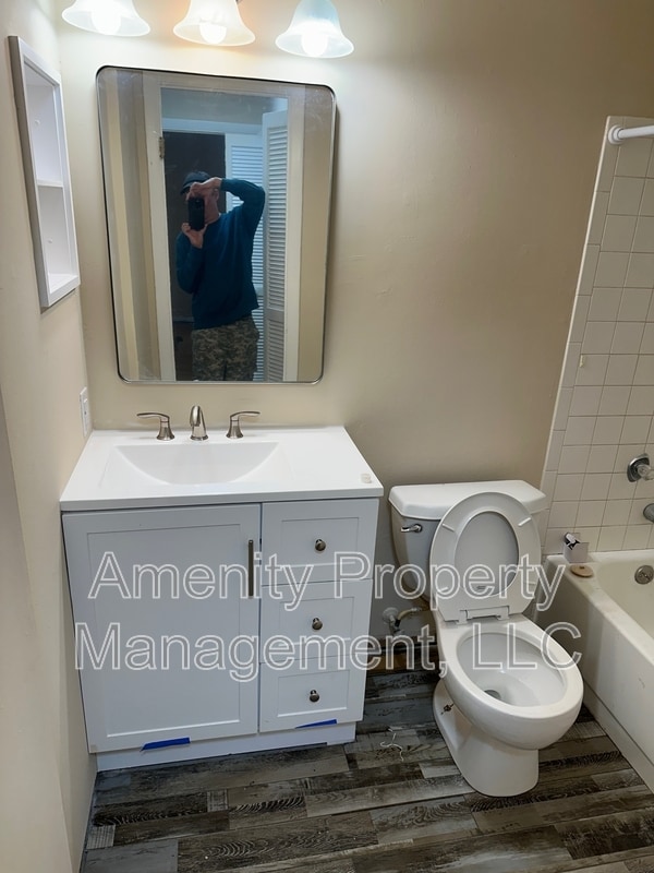 Foto del edificio - 704 Ninebark Ct