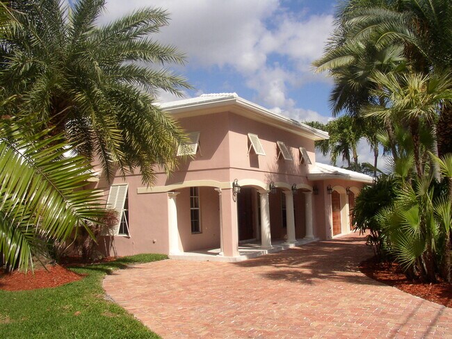Building Photo - 2795 Spanish River Rd