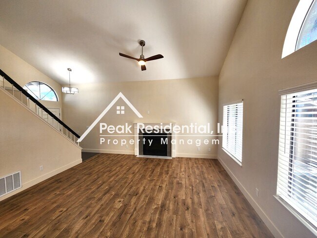 Building Photo - Upgraded, Nice 3 bedroom 2.5 bathroom home...