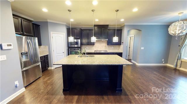 Building Photo - 808 Benmore Cir