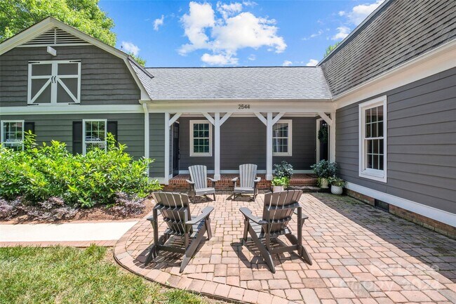 Building Photo - 2544 Ainsdale Rd