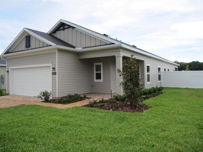 Foto del edificio - 4494 NW 14th Lp