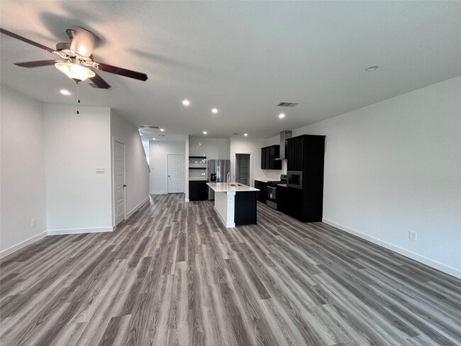 Building Photo - 3032 Crown Gate Dr