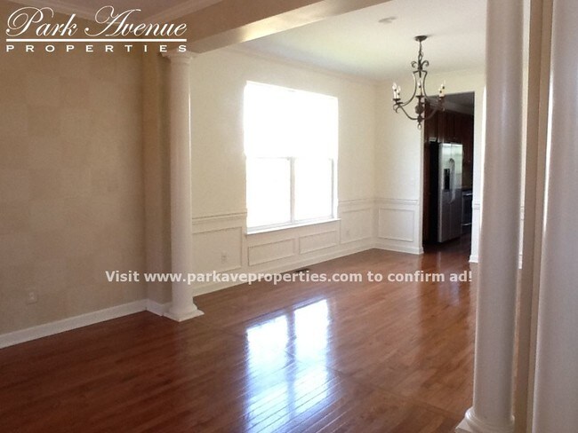 Building Photo - 541 Redford Place Dr