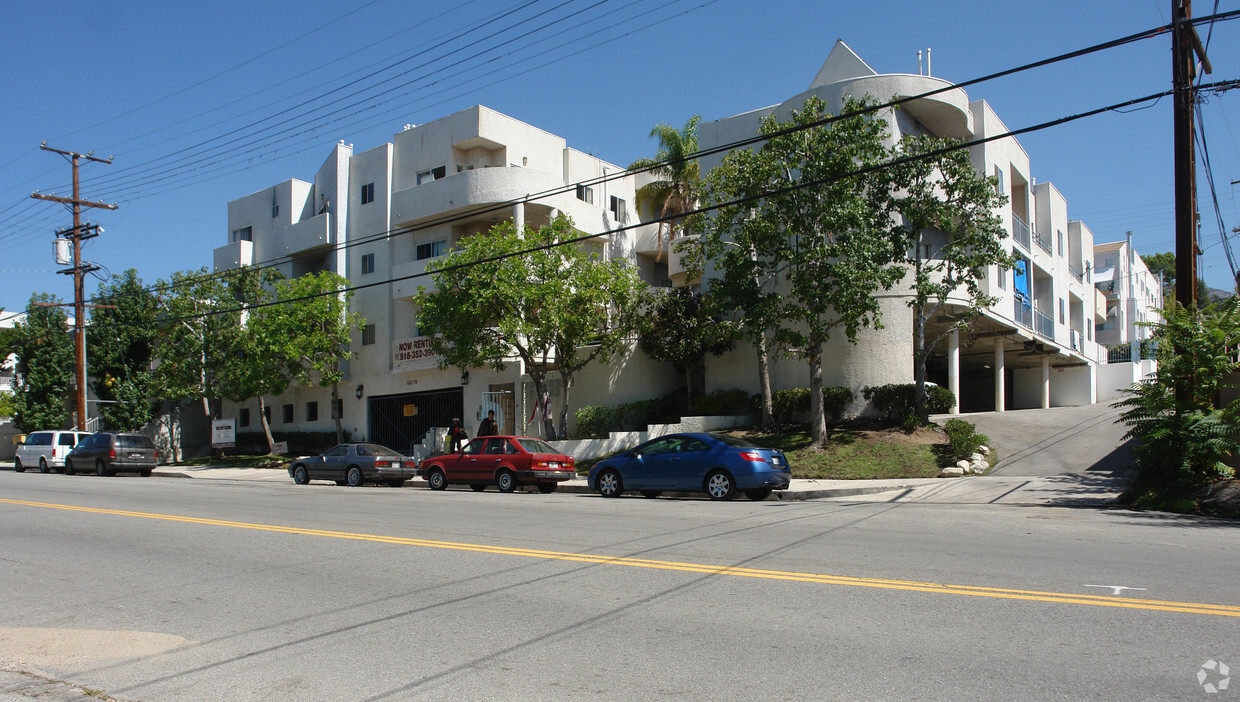 Primary Photo - Tujunga Villas Apartments