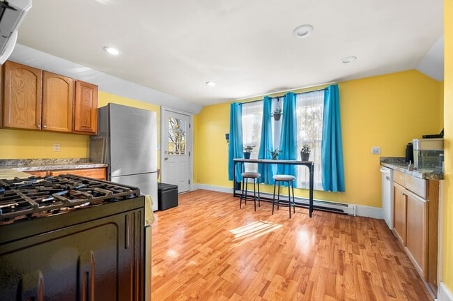 Building Photo - 7 Leonard St