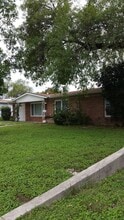 Building Photo - 311 Waxwood Ln