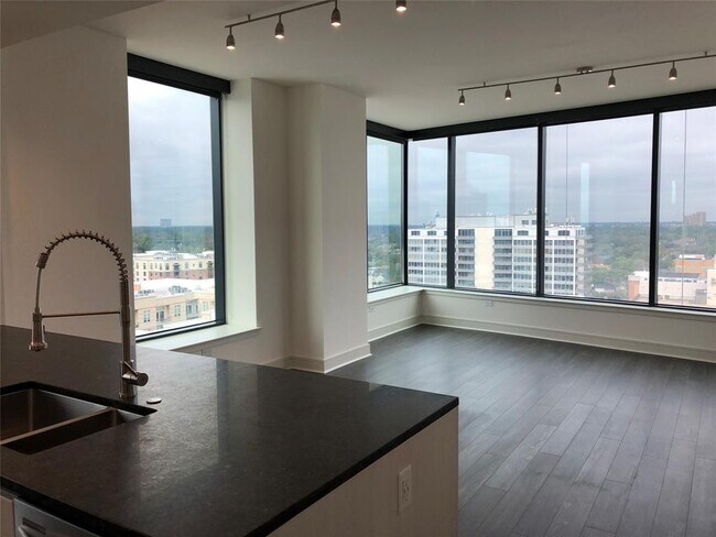 Foto del edificio - 2651 Kipling St