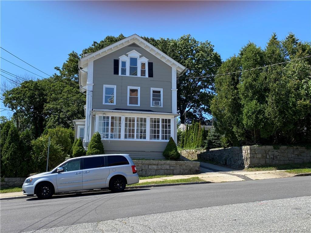 Primary Photo - 10 Bulkeley Pl