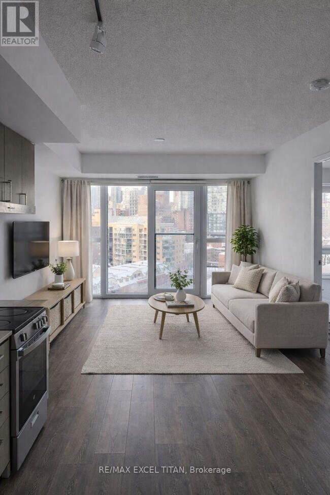 Building Photo - 219 Dundas St E