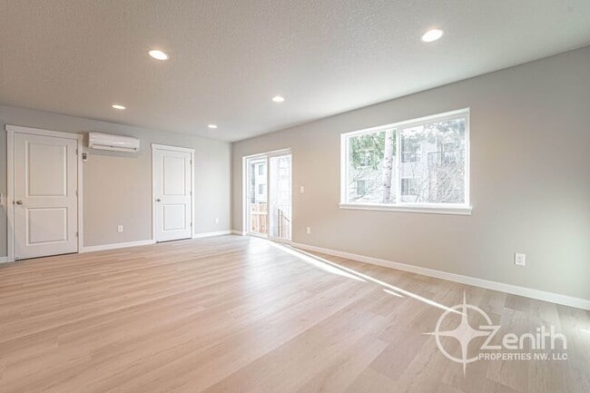 Foto del edificio - 4716 NE 37th Ct