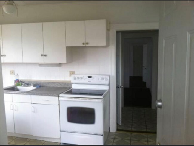 Building Photo - 46 Ames Ave