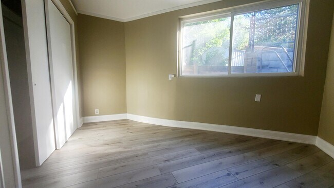 Building Photo - 6251 S 48th St
