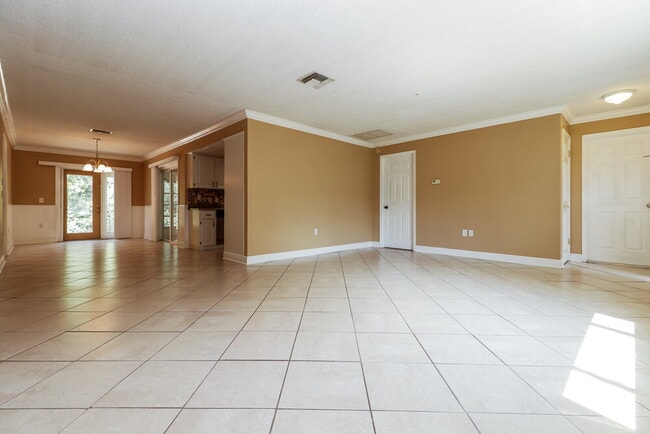 Foto del edificio - 11351 Collingswood St