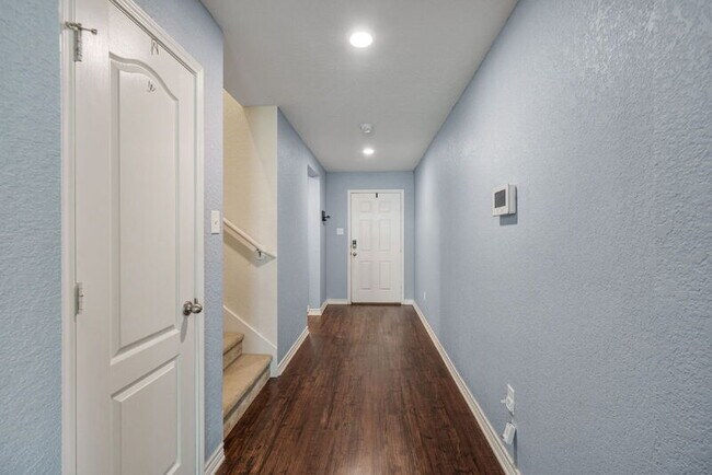 Building Photo - 8022 Blackhawk Pass