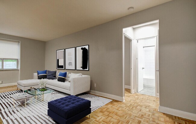 Photo du bâtiment - 1639 Bloor St