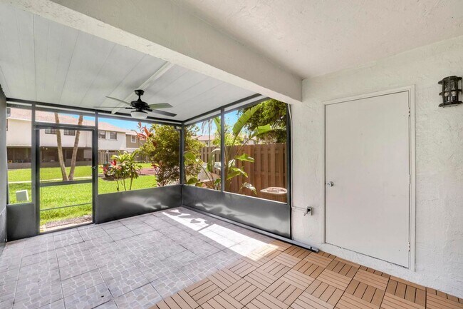 Foto del edificio - 10723 NW 10th St