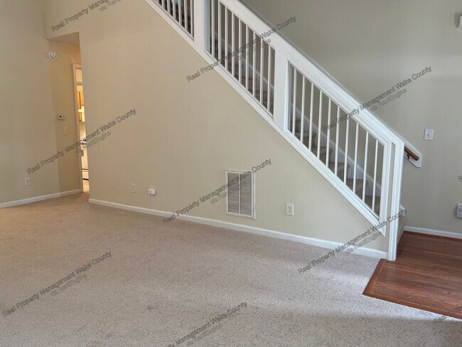 Building Photo - 2516 Farlow Gap Ln