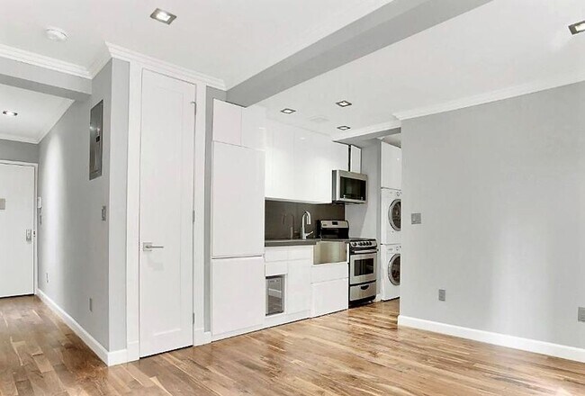 Foto del edificio - NO FEE Two Bed in East Harlem! Won't Stay ...