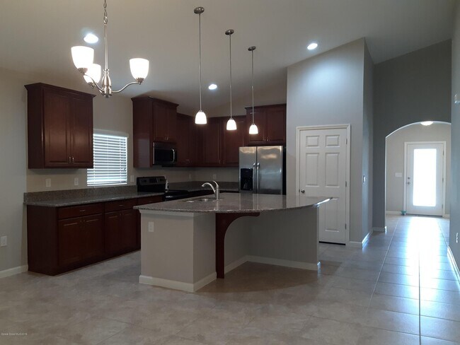 Building Photo - 4165 Harvest Cir