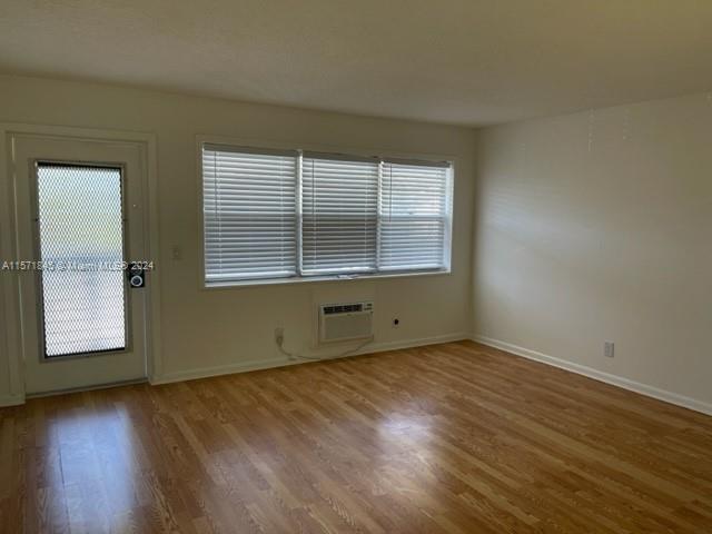 Building Photo - 384 Durham Cir